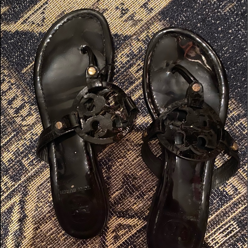 Tory Burch Miller Slide (size 8)